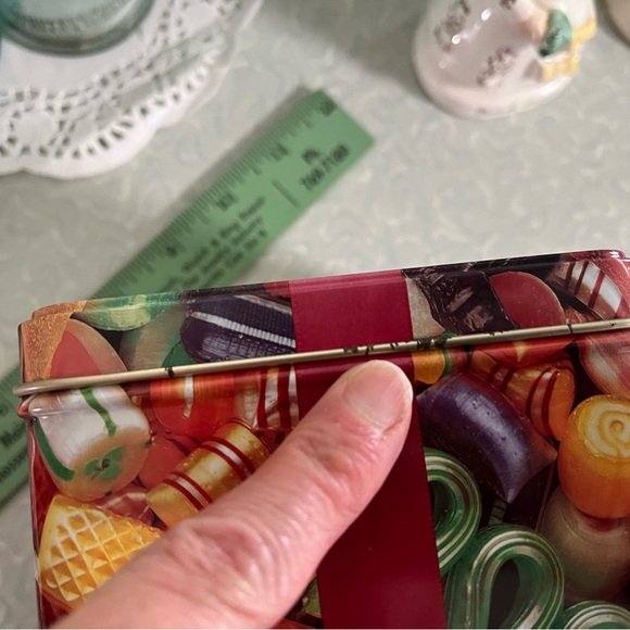 Christmas candy tin - Picture 7 of 8